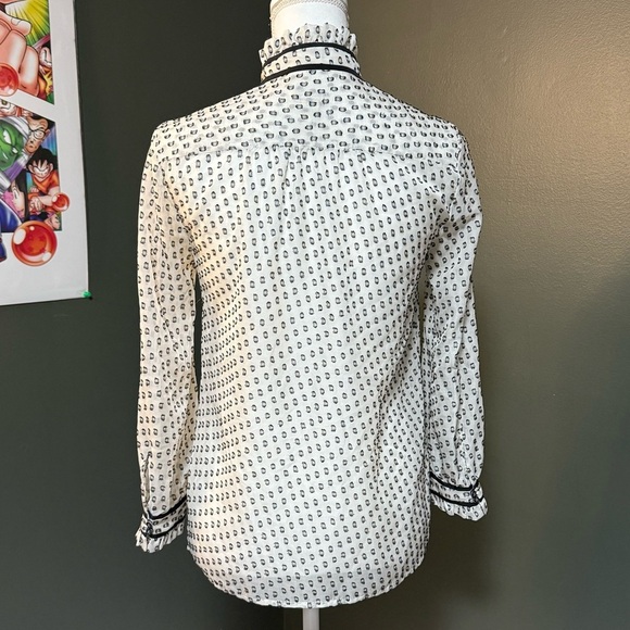 J. Crew White and Black Patterned Blouse size 0 - Picture 3 of 6